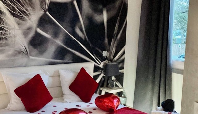 Luxury apartment with spa and glamorous bedroom