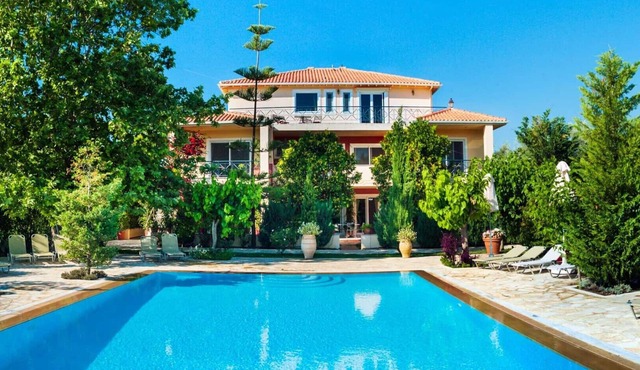 Luxury Apartments close to the beach and near the town Lefkas Blue Residence 4