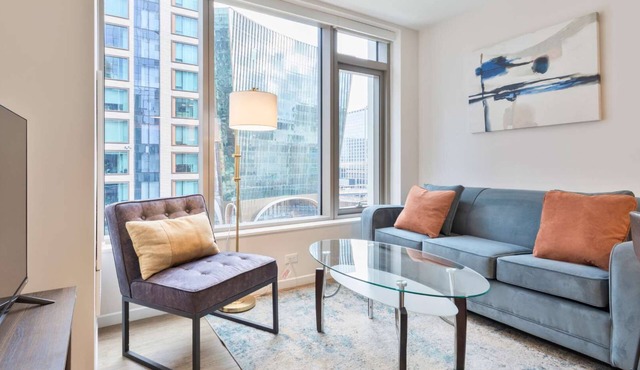 Luxury Apt Heart of Seaport Walk Downtown