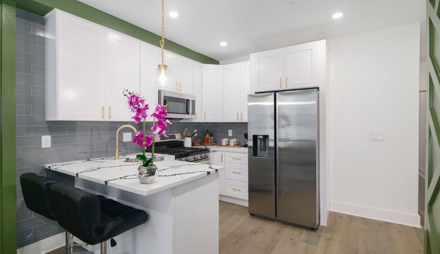 Luxury Apt In Richmond Area!