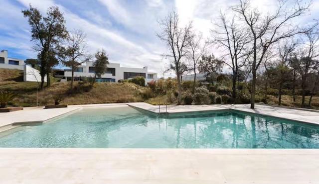 Luxury architect design 4 bedroom villa at 5 star resort. Private garden. Pool.