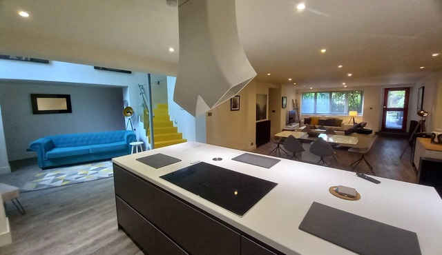 Luxury Architect Designed Apt 13 Mins 2 Royalmile❤