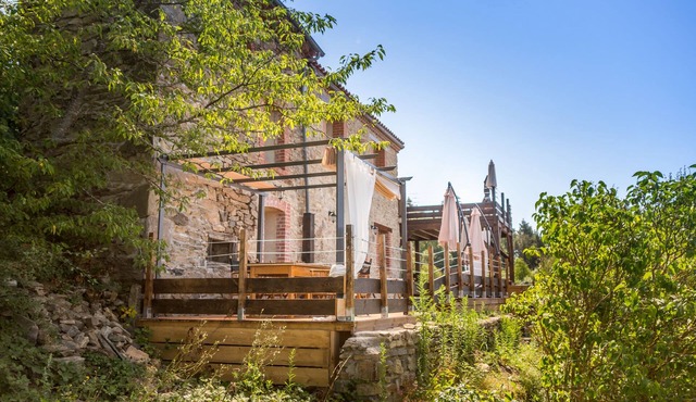 Luxury atypical stone house in a hamlet with view and fireplace