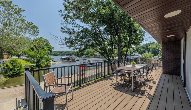 Luxury at Lake of the Ozarks with Private Dock Now booking for 2026
