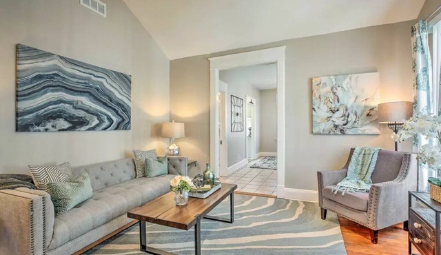 Luxury at Piedmont Park Near Atlanta Attractions