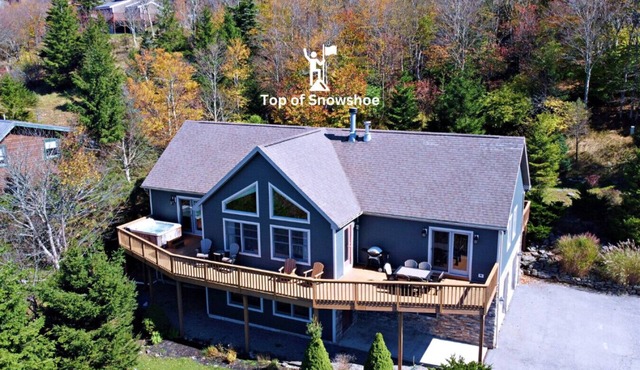 Luxury at Snowshoe | Jacuzzi Mountain Views + Arcade