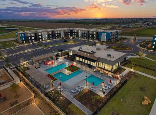 Luxury Austin Stay Near St Davids Pool and Gym