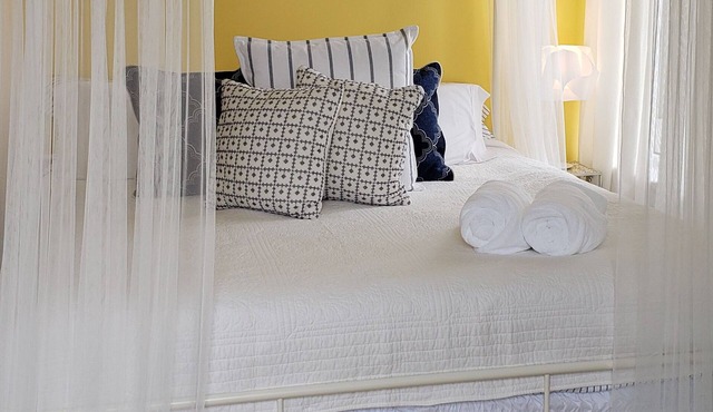 Luxury Awaits! 9,000 SF Mansion with 14 Bedrooms 5 Baths Theater Room seats 20!