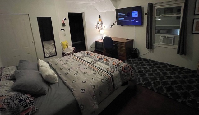 Luxury awaits you in this cozy place near WAFB. Within walking distance to UCM