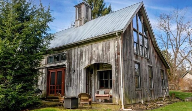 Luxury Barn with Best View in the Cuyahoga National Park.