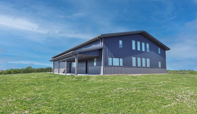 Luxury Barndominium | 112 Acres, Private Pond, Trails, WiFi