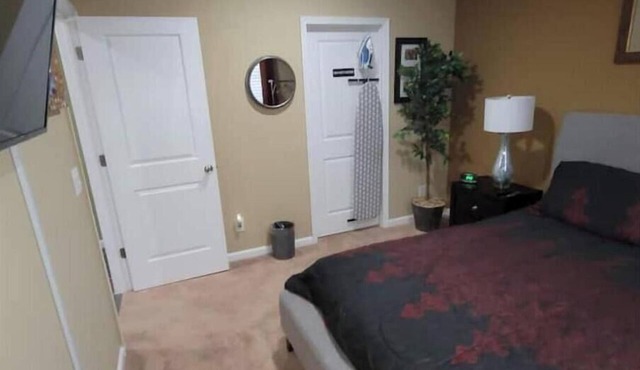 Luxury Basement Apartment 20 minutes outside of DC