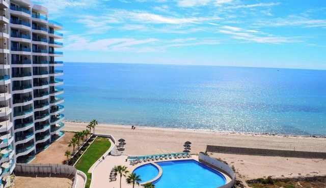Luxury Beach Condo Stunning Views