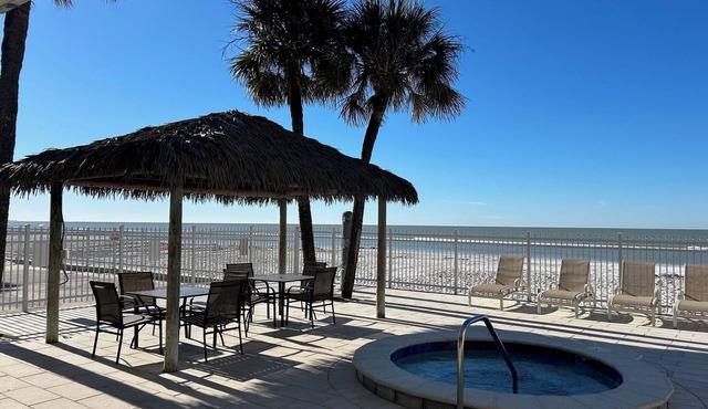 Luxury Beach Escape near John's Pass - Seaview #403
