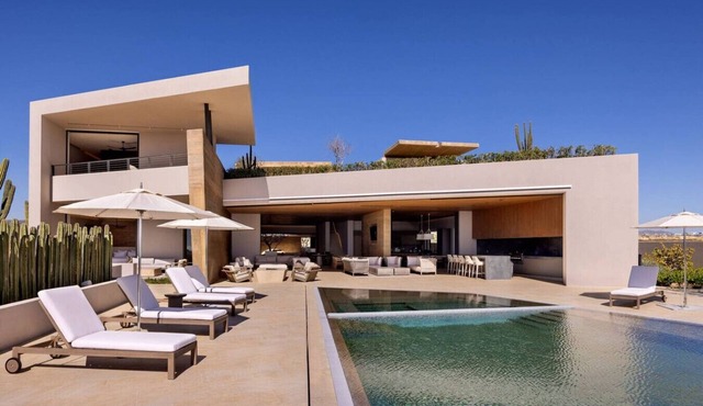 Luxury Beach Estate Oasis in Diamante - Sleeps 20