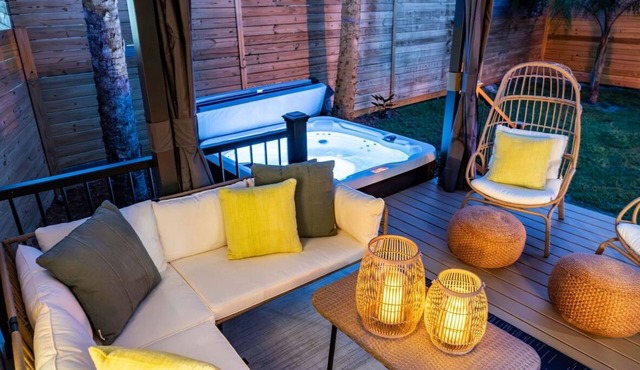 Luxury Beach Haven + Golf Cart