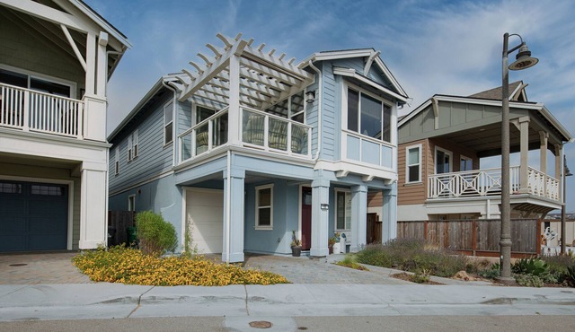 Luxury Beach Home, Spectacular Ocean Views, Monterey