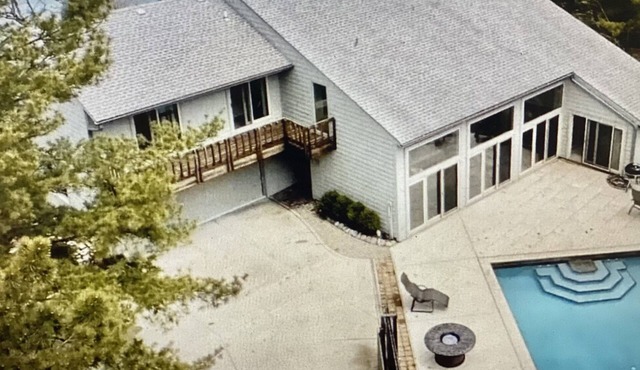 LUXURY BEACH HOUSE IN DUNES NATIONAL PARK with 40ft POOL, & LAWN WITH GARDEN