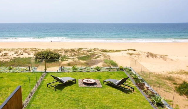 Luxury Beach House with direct Beachfront Access and breathtaking views