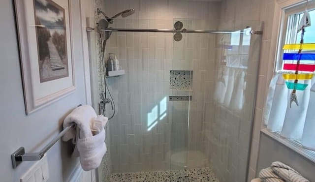 LUXURY BEACHFRONT 1BR SUITE OCEAN VIEWS PVT DECK