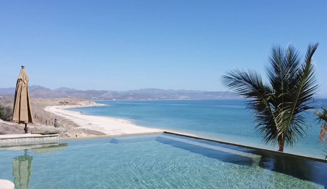 Luxury Beachfront Gem ~ Panoramic Sea Views ~ Heated Pool