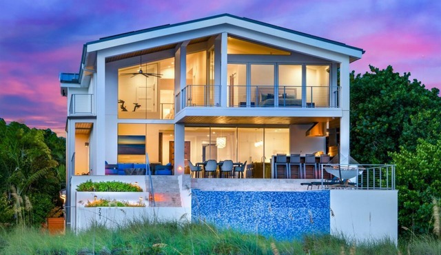 Luxury Beachfront on the Sand of Gulf of Mexico