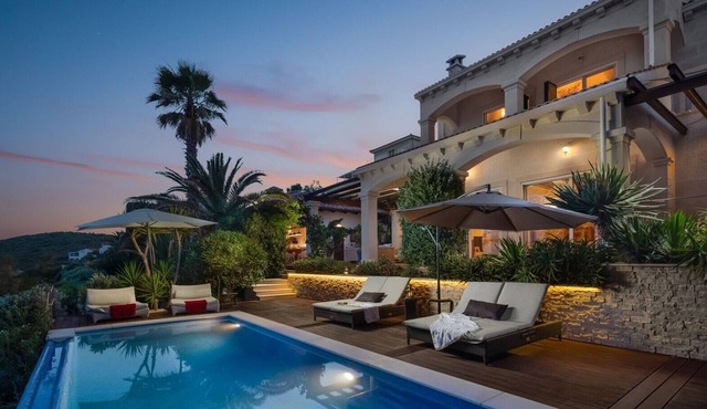 Luxury Beachfront Sea Side Villa Issa with private pool right at the beach with sea mooring on Vis island
