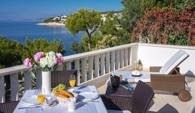 Luxury Beachfront Villa Primosten Oasis with Pool