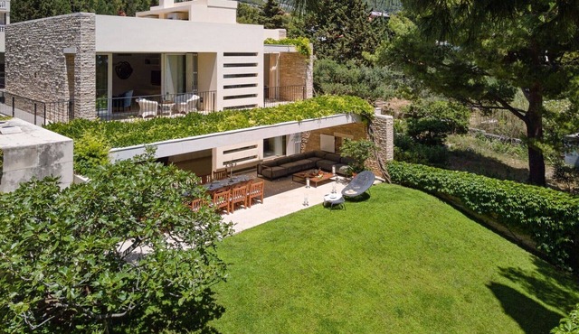 Luxury Beachfront Villa Castello Bol with Pool