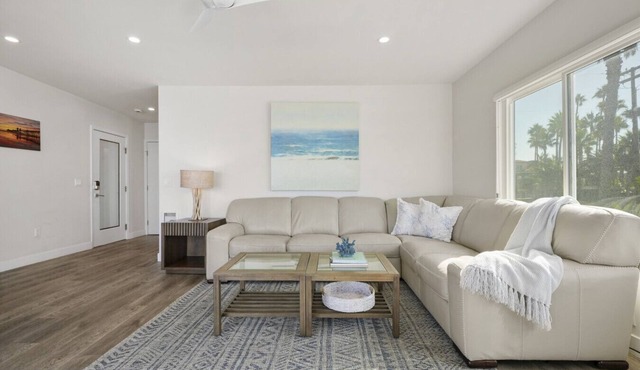 Luxury Beachfront Villa - Penthouse A