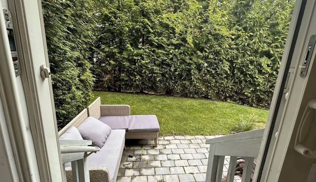 Luxury, beautiful 5-bedroom townhome 3 min to NYC train