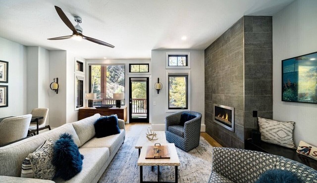 Luxury Beaver Creek, Arrowhead - ski in & skiout, hottub & pool, newly remodeled