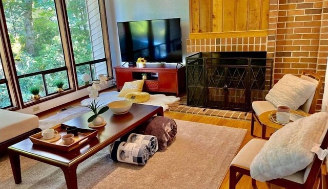 Luxury Bellevue 5 bedroom home