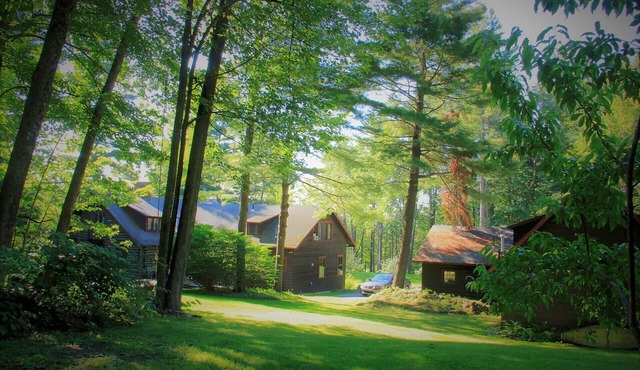 Luxury Berkshires Retreat in Lenox - Main House & Studio