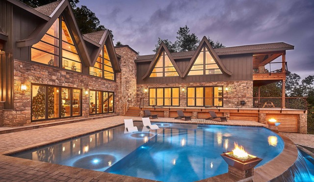 Luxury Blowing Rock Villa Near Skiing & Downtown w/Infinity Pool & Mtn. Views