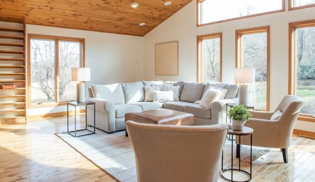 Luxury Blue Mountain Retreat.