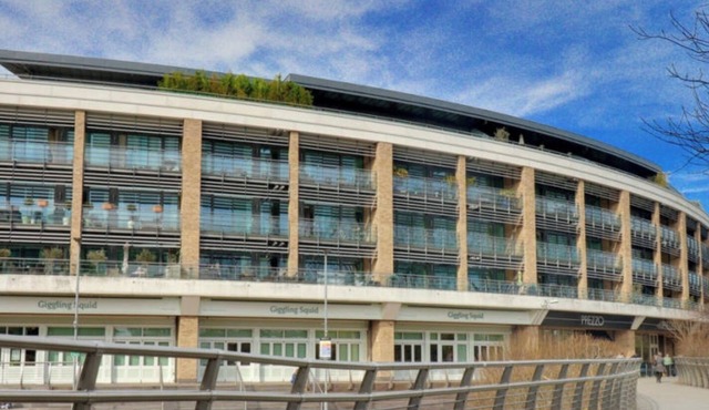 Luxury Bond Street apartment is ideally located in the city of Chelmsford