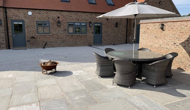 Luxury Boutique Country Cottage with Hot Tub