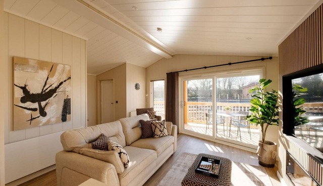 Luxury Boutique Retreat Pet, Grimsby