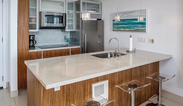 Luxury Breakwater Beach Pad D110