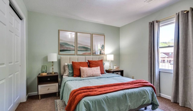 Luxury Brooklyn St APT - Near LMU & Nat’l Park