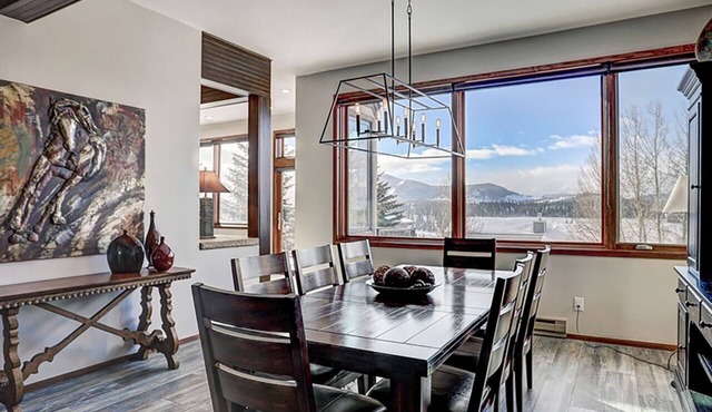 Luxury By The Lake: Dive into the captivating views from the rooftop deck!