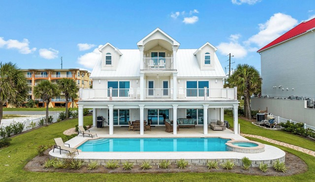 Luxury By the Sea: Gorgeous Beachfront Home, Private Pool, Amazing Views