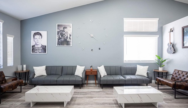 Luxury by the strip 5 star home close to LVB and airport. Great family home.