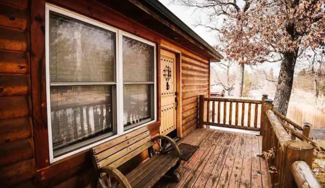 Luxury Cabin by Castle Rock Lake/Wisconsin Dells!