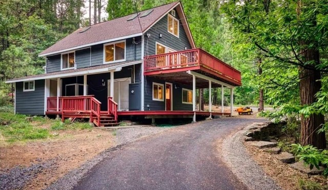 Luxury Cabin , EV Charger, Forest Views,Sauna