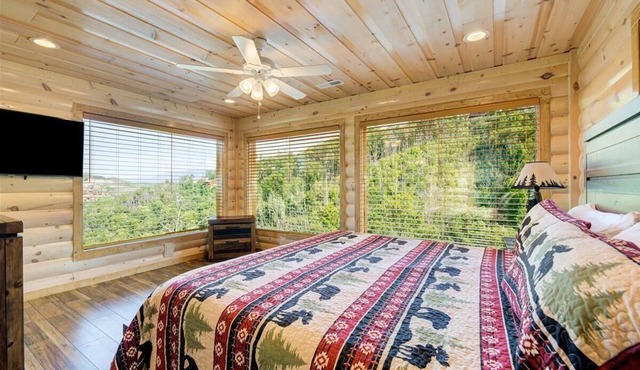LUXURY CABIN-HEATED POOL-HOT TUB-SAUNA-GREAT VIEWS-BBQ-LOCATION-GREAT REVIEWS