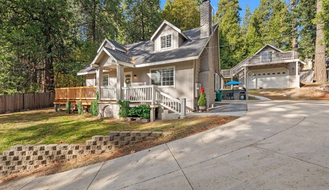Luxury Cabin -Hot Tub-Game Room -Apple Hills- Tahoe