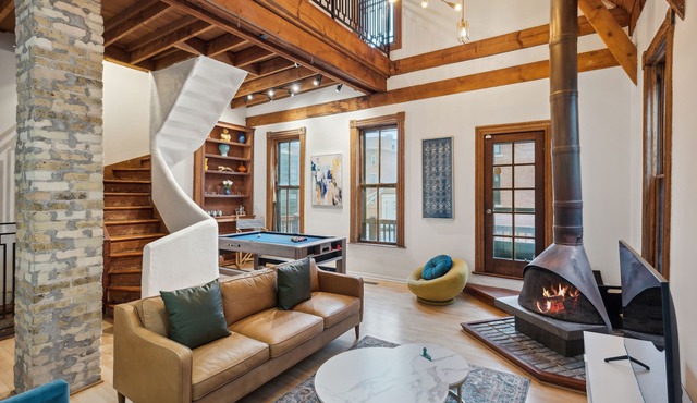 Luxury Cabin in Lakeview