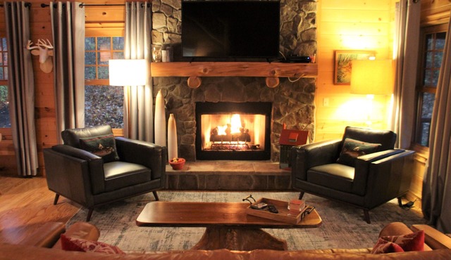 Luxury Cabin Retreat. Perfect for Family Fun or Romantic Get Away